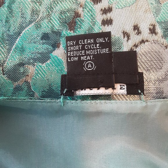 Vintage Style Cocktail Dress by DONCASTER COLLECTION - Picture 9 of 17